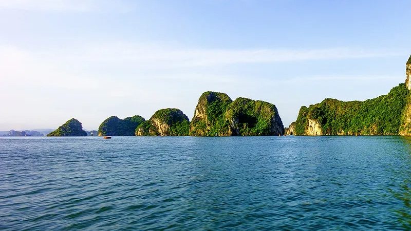 Classic Hanoi - Halong Bay Tour 4 Days